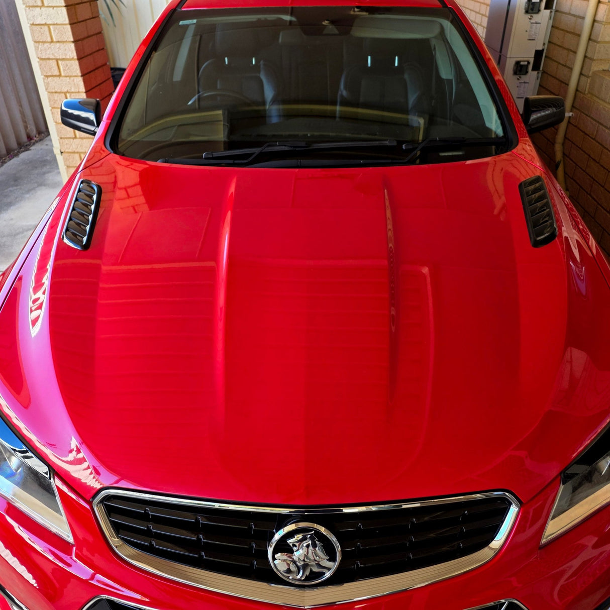 FAKE SERIES 2 BONNET VENTS for VF - HOLDCOM AUTO PARTS