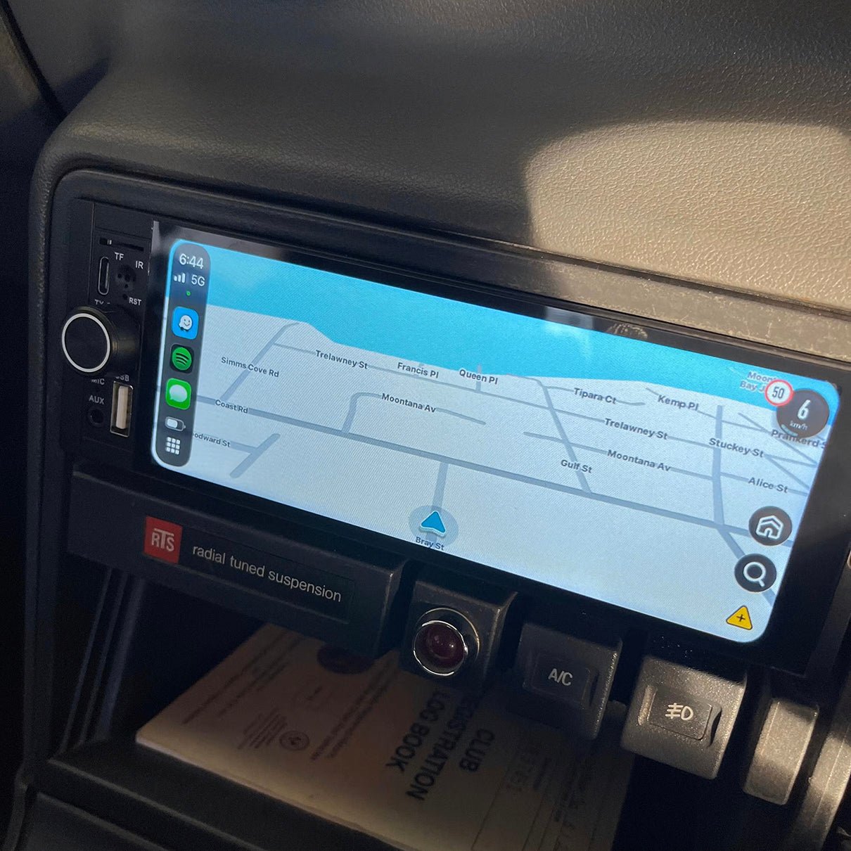 RADIO for VN VP VQ VR VS and UNIVERSAL (1 DIN) - HOLDCOM AUTO PARTS