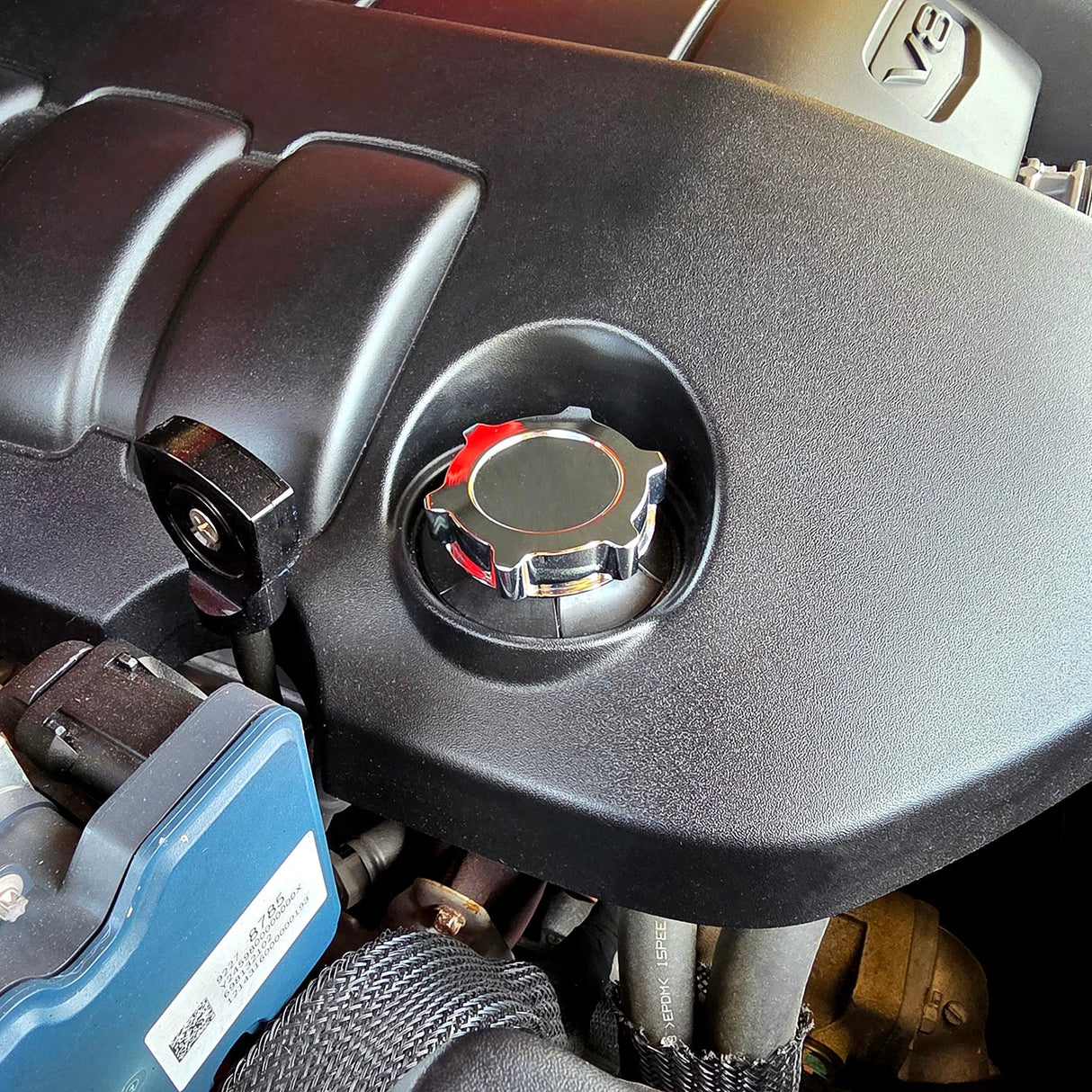 BILLET ROCKER COVER OIL CAP for VT VX VY VZ VE VF V8 - HOLDCOM AUTO PARTS