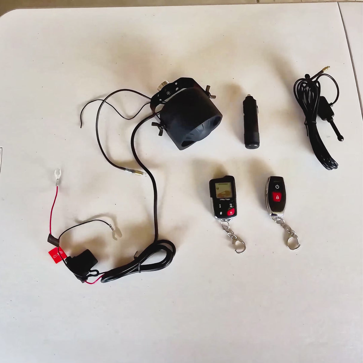 EZ ALARM  (UNIVERSAL)